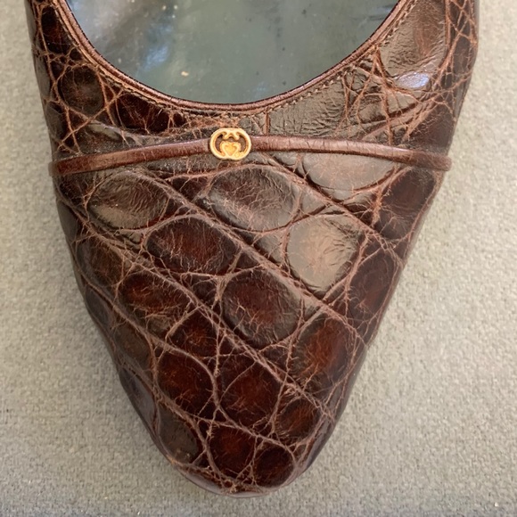 Vintage Gucci heels- pre loved - Picture 5 of 7